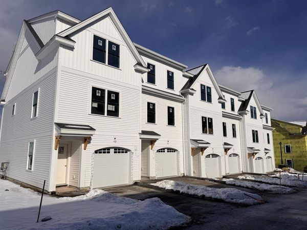 23 Birdie Grove, Unit A, Rochester, NH 03839