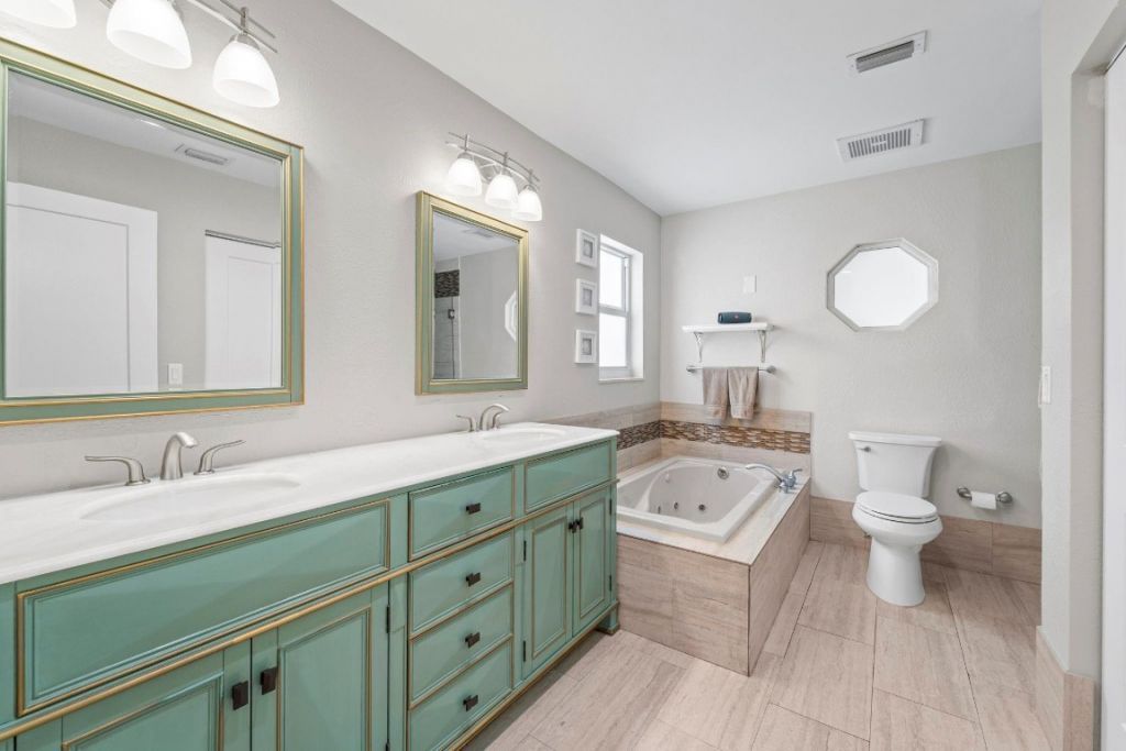 1695 Lakeshore Circle, Weston, FL 33326 Photo