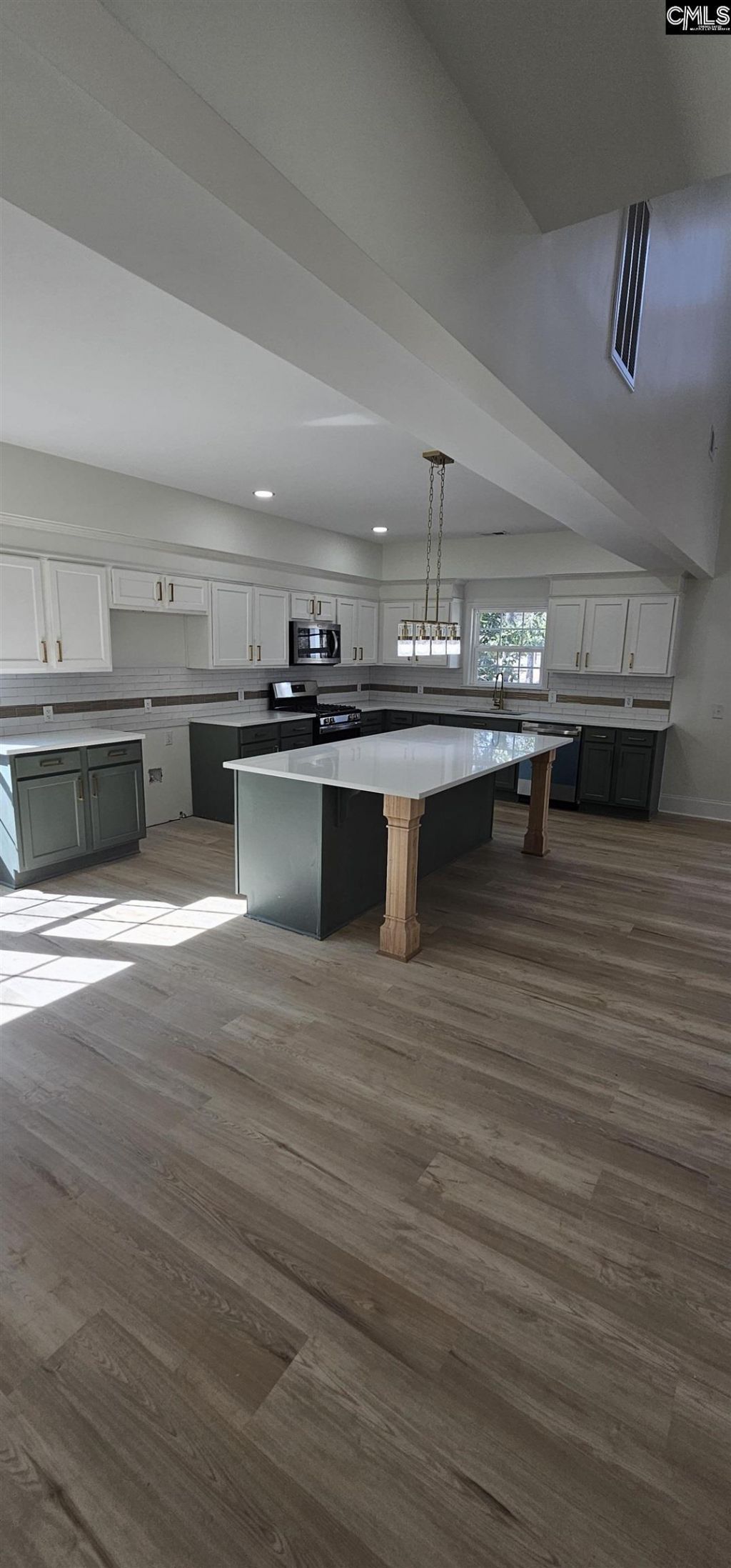 335 Ballfield Rd Photo 19