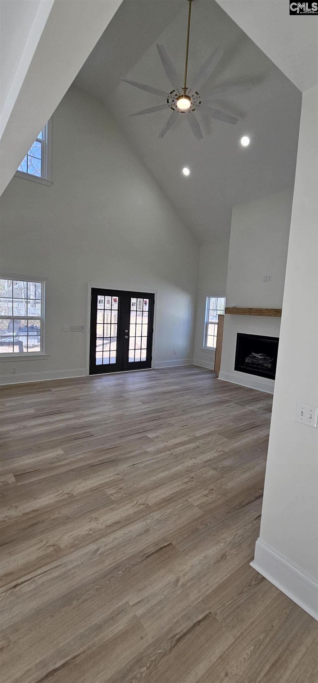 335 Ballfield Rd Photo 23