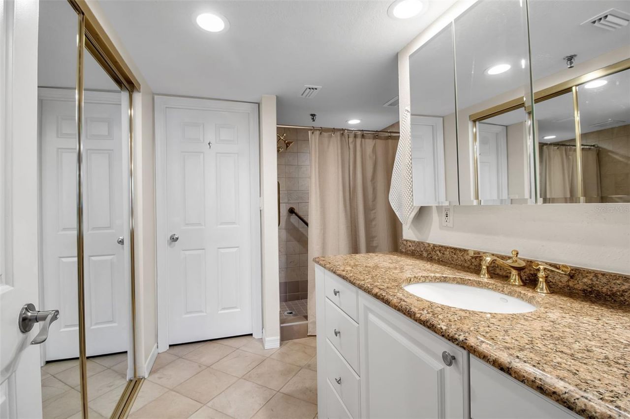 1485 Gulf Of Mexico Drive, Unit 303, Longboat Key, FL 34228 Photo