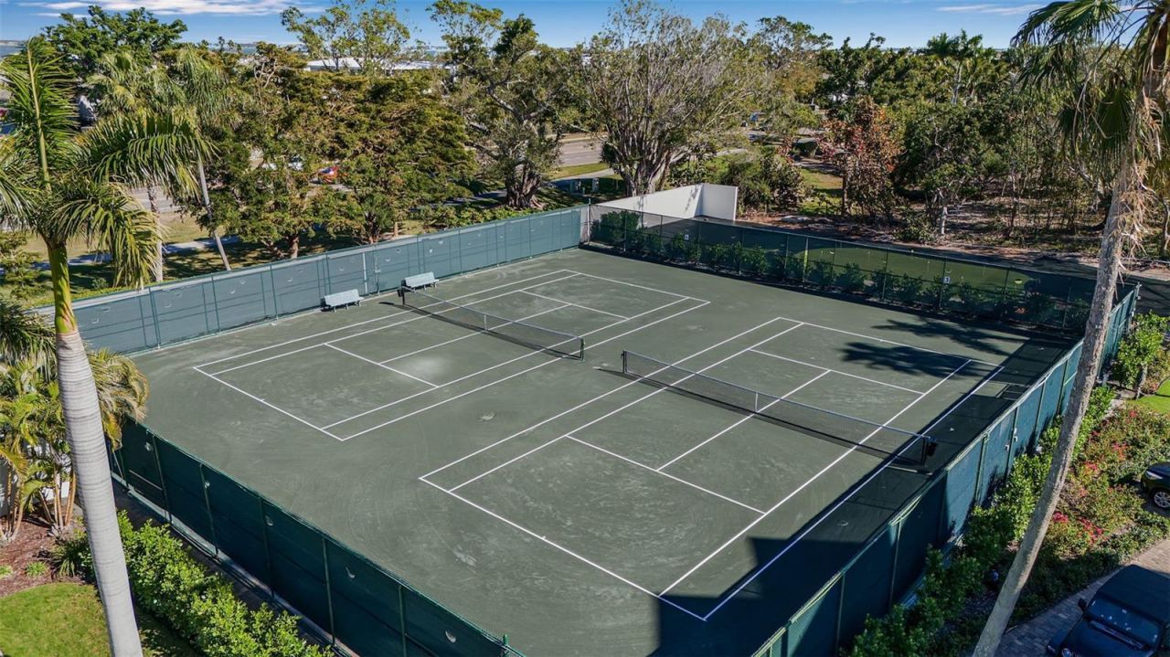 1485 Gulf Of Mexico Drive, Unit 303, Longboat Key, FL 34228 Photo