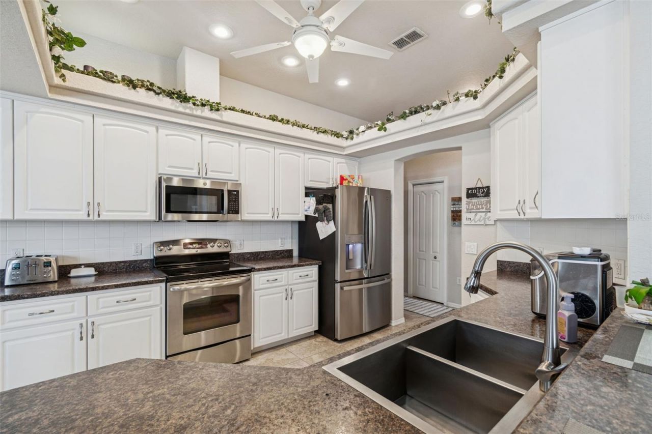 5287 Slater Road, Spring Hill, FL 34608 Photo