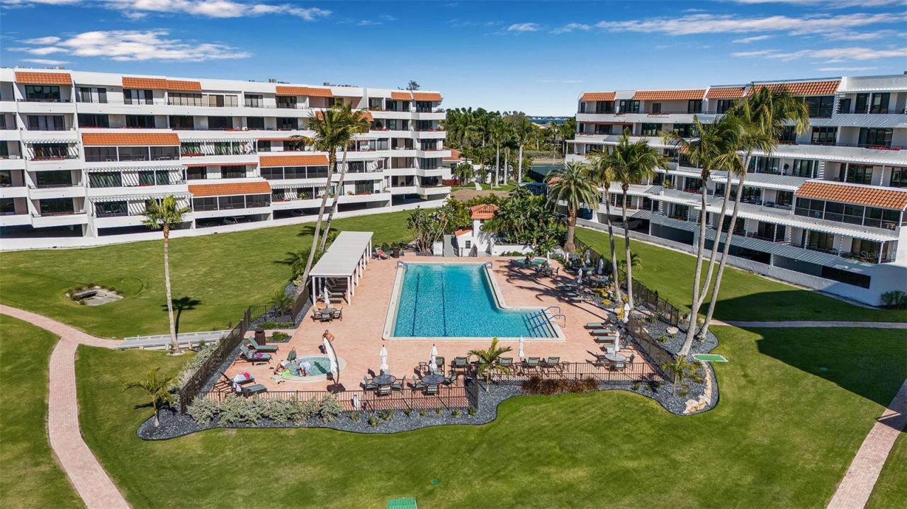 1485 Gulf Of Mexico Drive, Unit 303, Longboat Key, FL 34228 Photo