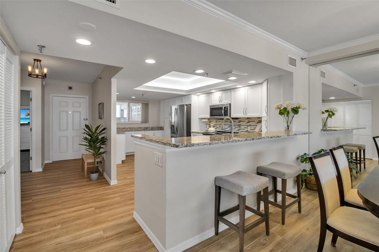 1485 Gulf Of Mexico Drive, Unit 303, Longboat Key, FL 34228 Photo