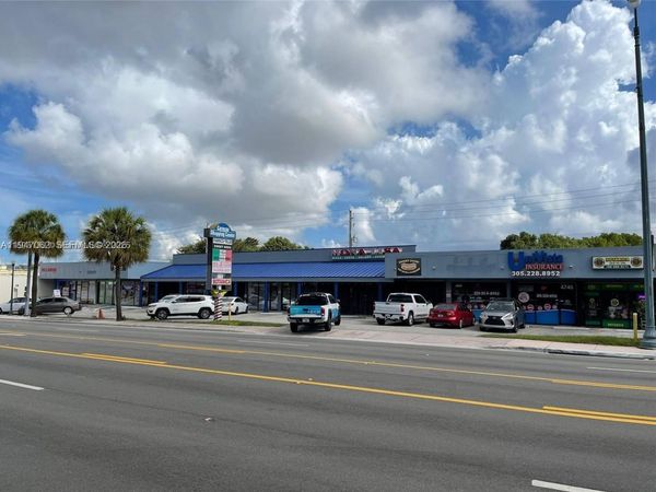 4757 SW 8th St , Unit 4747, Miami, FL 33134