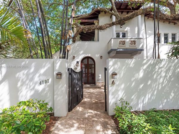 4191 Lybyer Ave , Miami, FL 33133