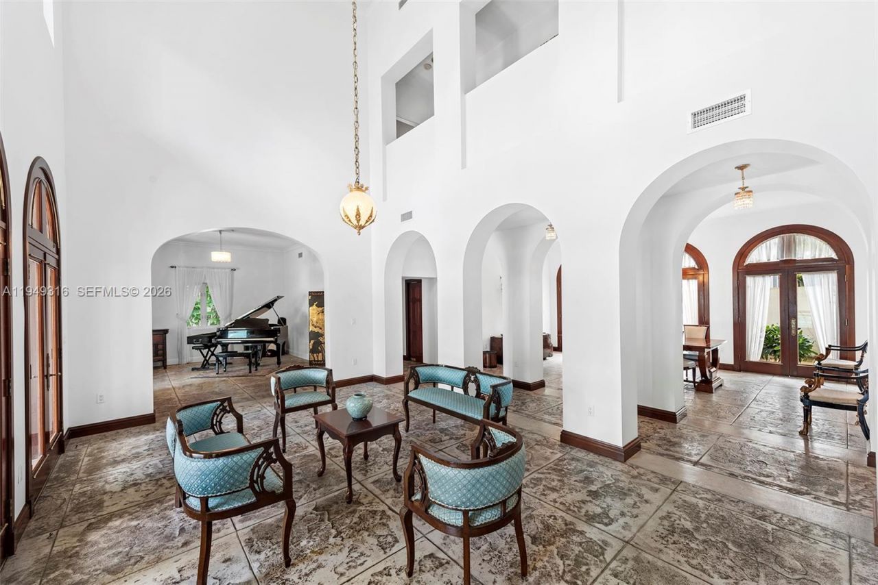 4191 Lybyer Ave , Miami, FL 33133 Photo