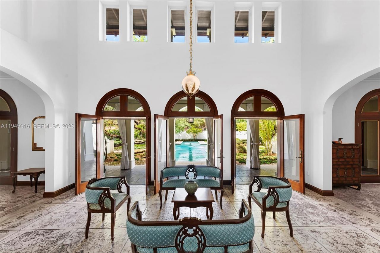 4191 Lybyer Ave , Miami, FL 33133 Photo