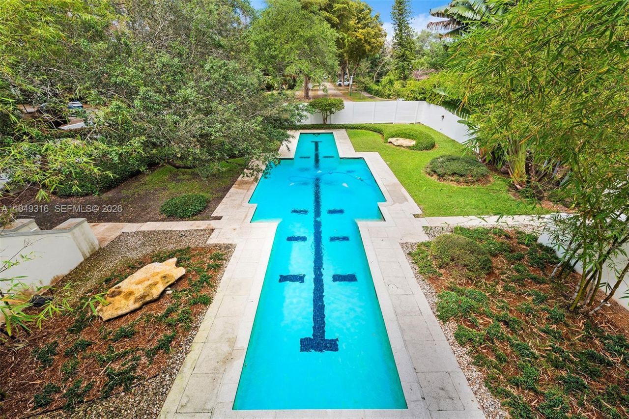 4191 Lybyer Ave , Miami, FL 33133 Photo