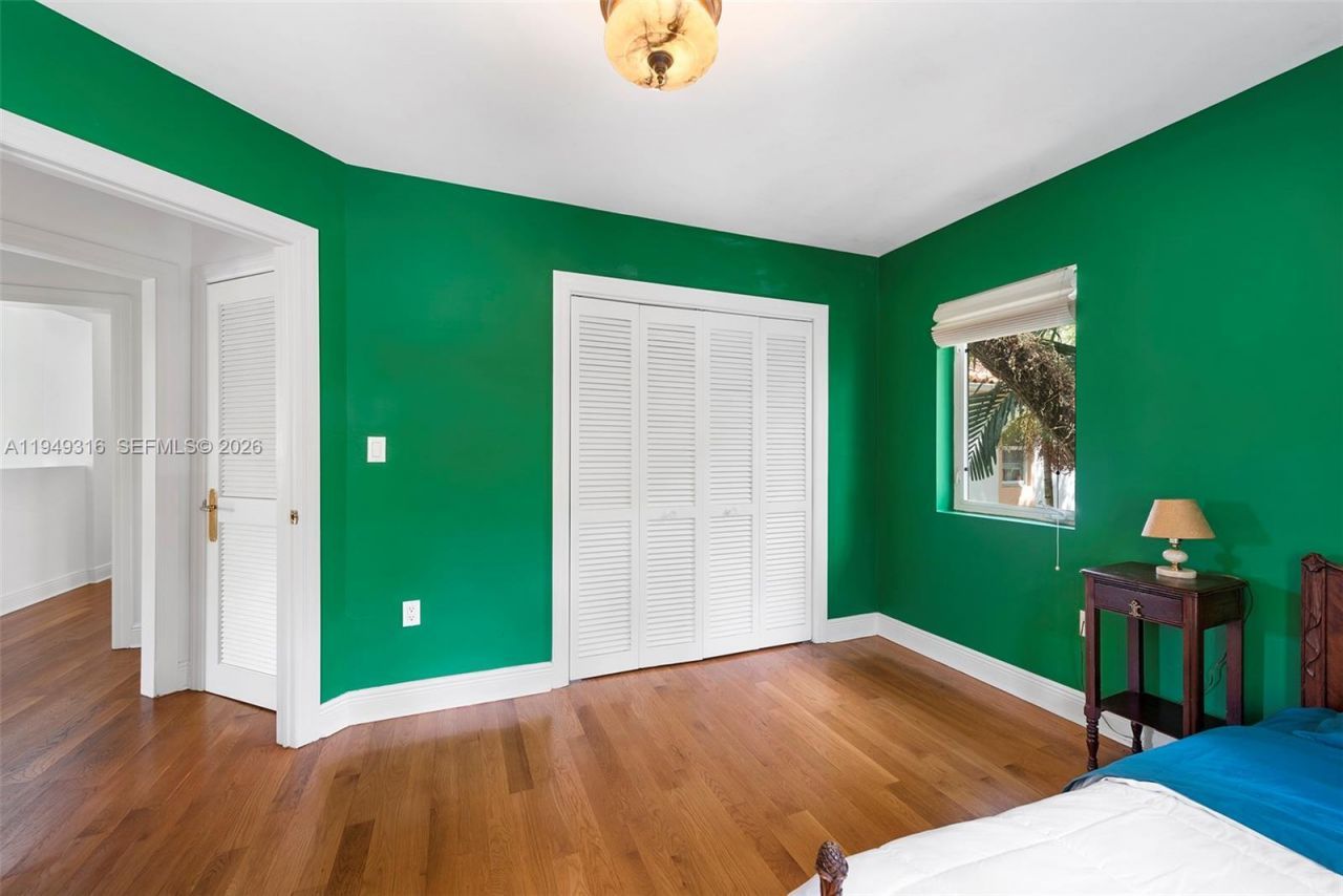 4191 Lybyer Ave , Miami, FL 33133 Photo