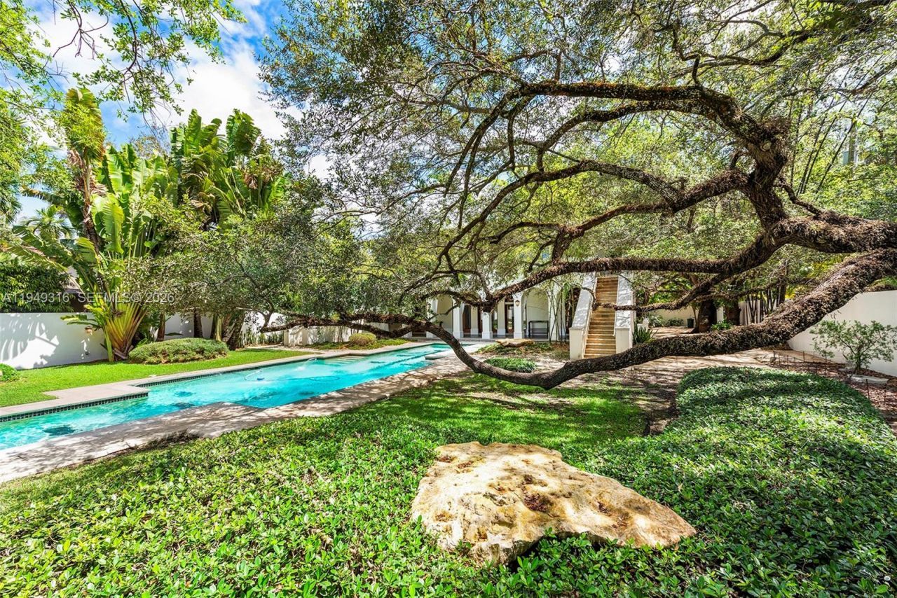 4191 Lybyer Ave , Miami, FL 33133 Photo