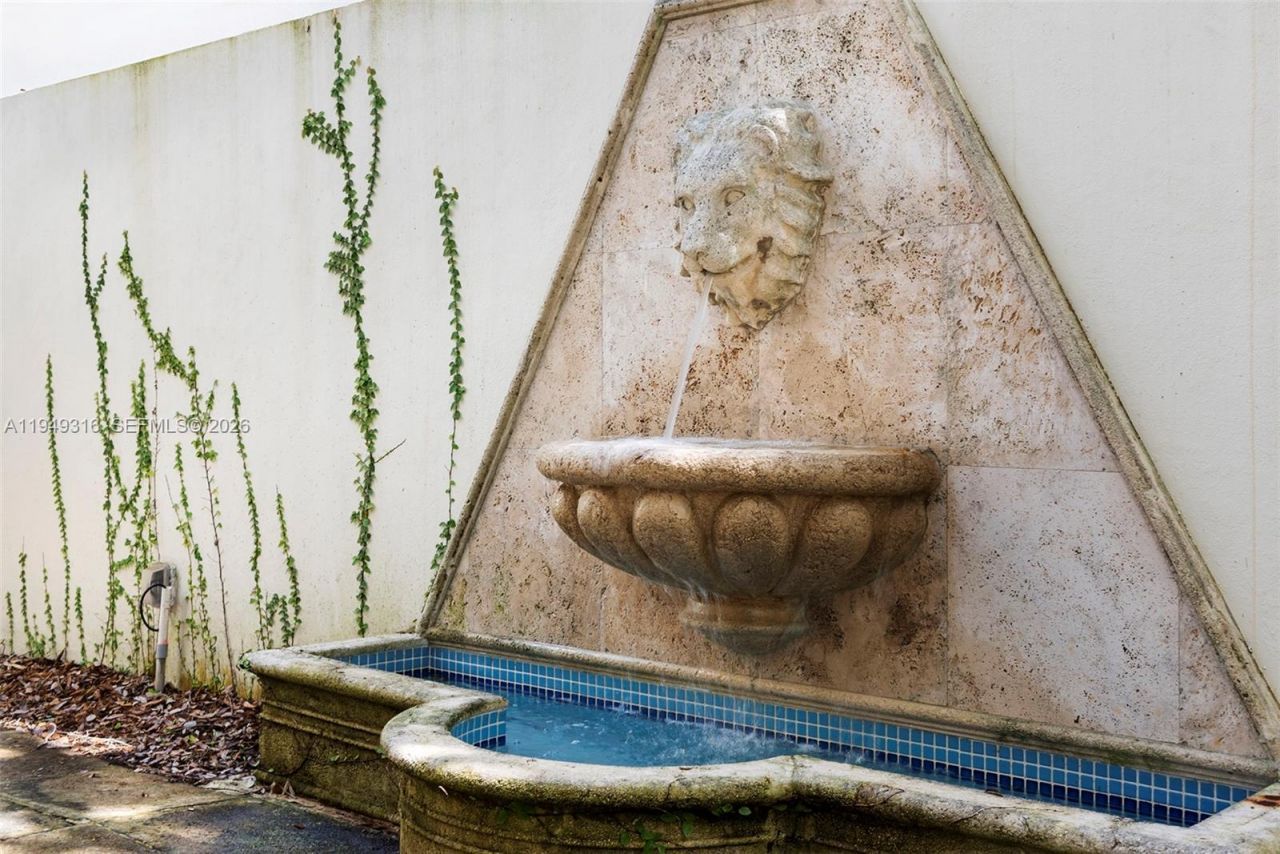 4191 Lybyer Ave , Miami, FL 33133 Photo