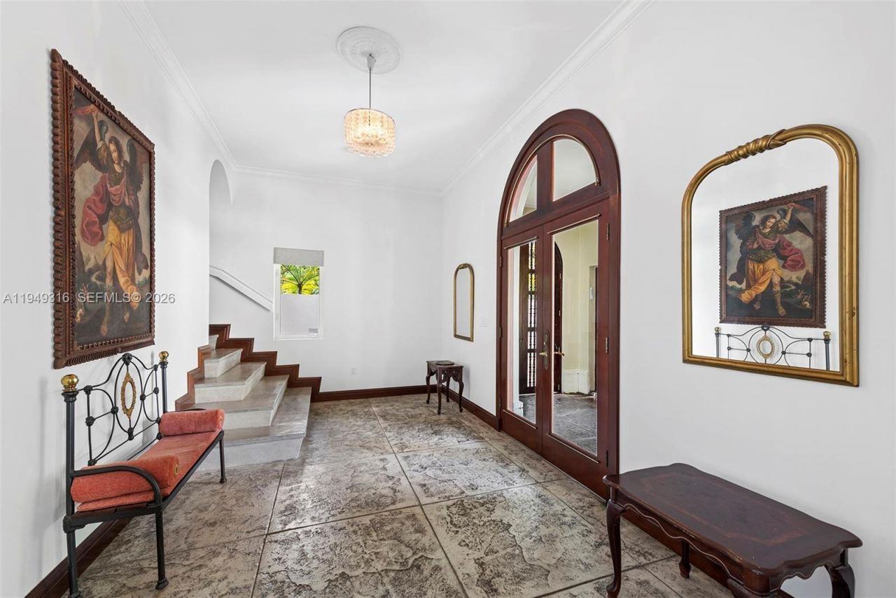 4191 Lybyer Ave , Miami, FL 33133 Photo