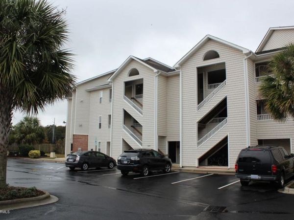 633 Spencer Farlow Drive, Unit 20, Carolina Beach, NC 28428