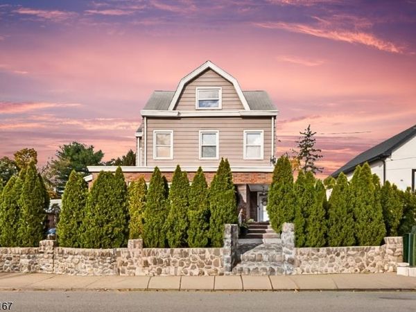 190 Totowa Rd, Totowa, NJ 07512