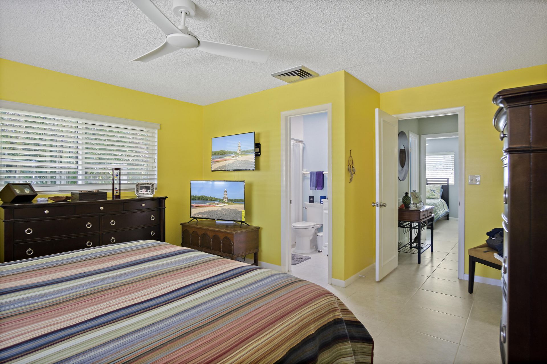 9464 SE Saturn Street, Hobe Sound, FL 33455 Photo