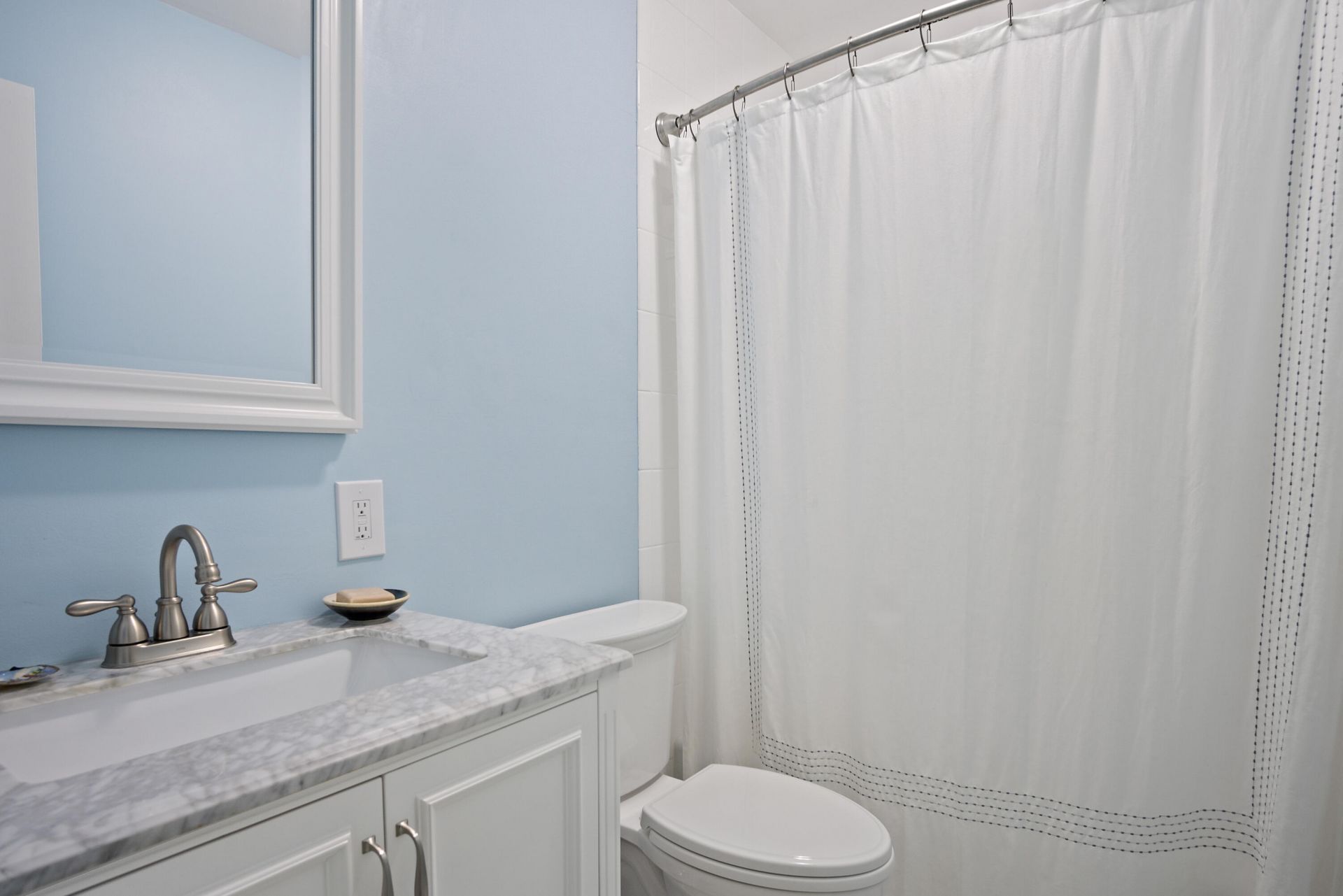 9464 SE Saturn Street, Hobe Sound, FL 33455 Photo