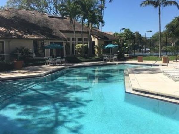 4521 W Mcnab Rd, Unit 19, Pompano Beach, FL 33069