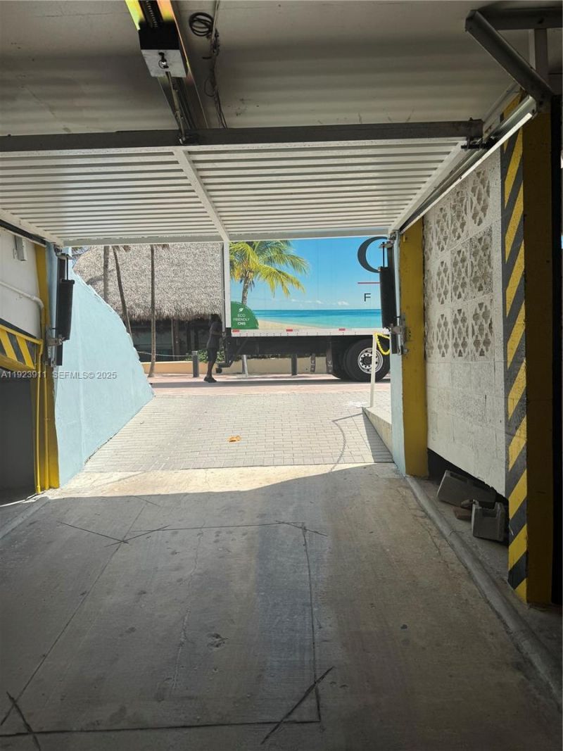 400 N Surf Rd, Unit RGB, Hollywood, FL 33019 Photo