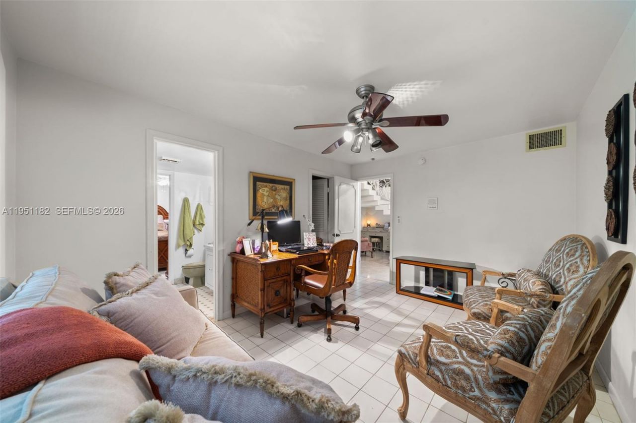 6636 Riviera Dr, Coral Gables, FL 33146 Photo