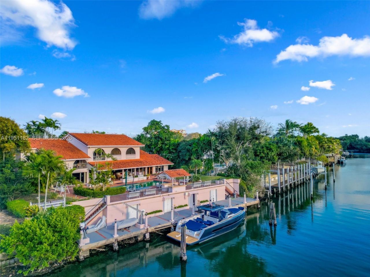 6636 Riviera Dr, Coral Gables, FL 33146 Photo