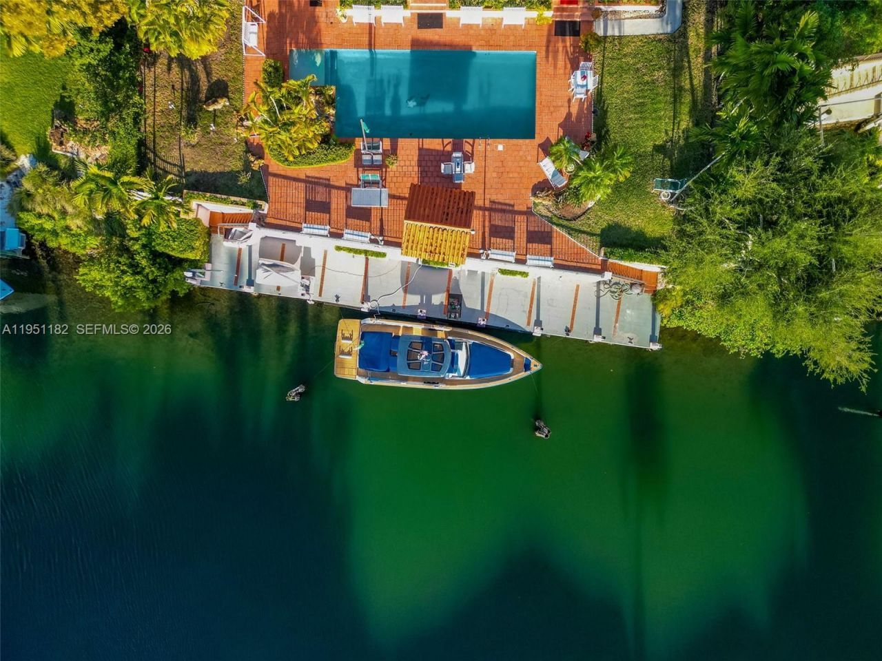 6636 Riviera Dr, Coral Gables, FL 33146 Photo