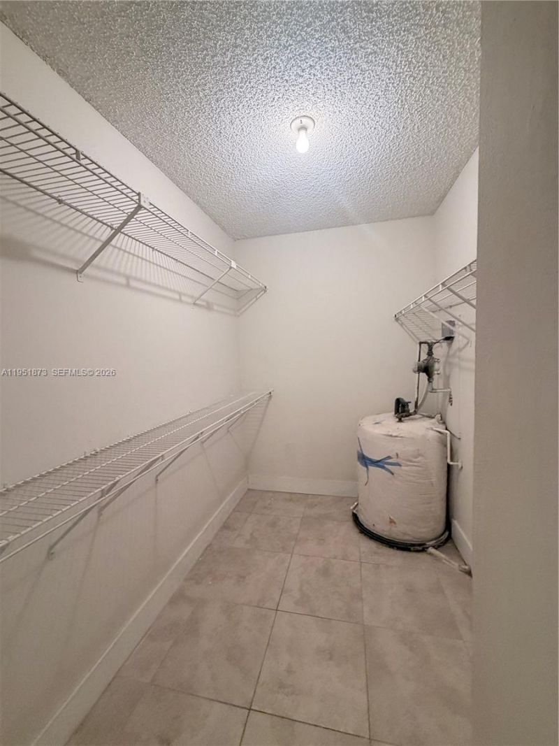 8160 NW Geneva Ct, Unit 202, Doral, FL 33166 Photo