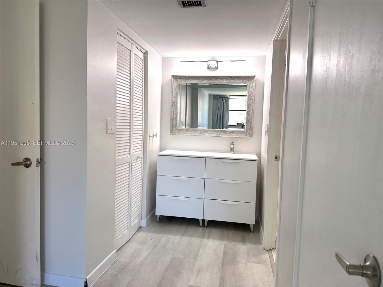 290 174th St, Unit 714, Sunny Isles Beach, FL 33160 Photo