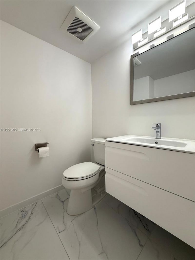 290 174th St, Unit 714, Sunny Isles Beach, FL 33160 Photo