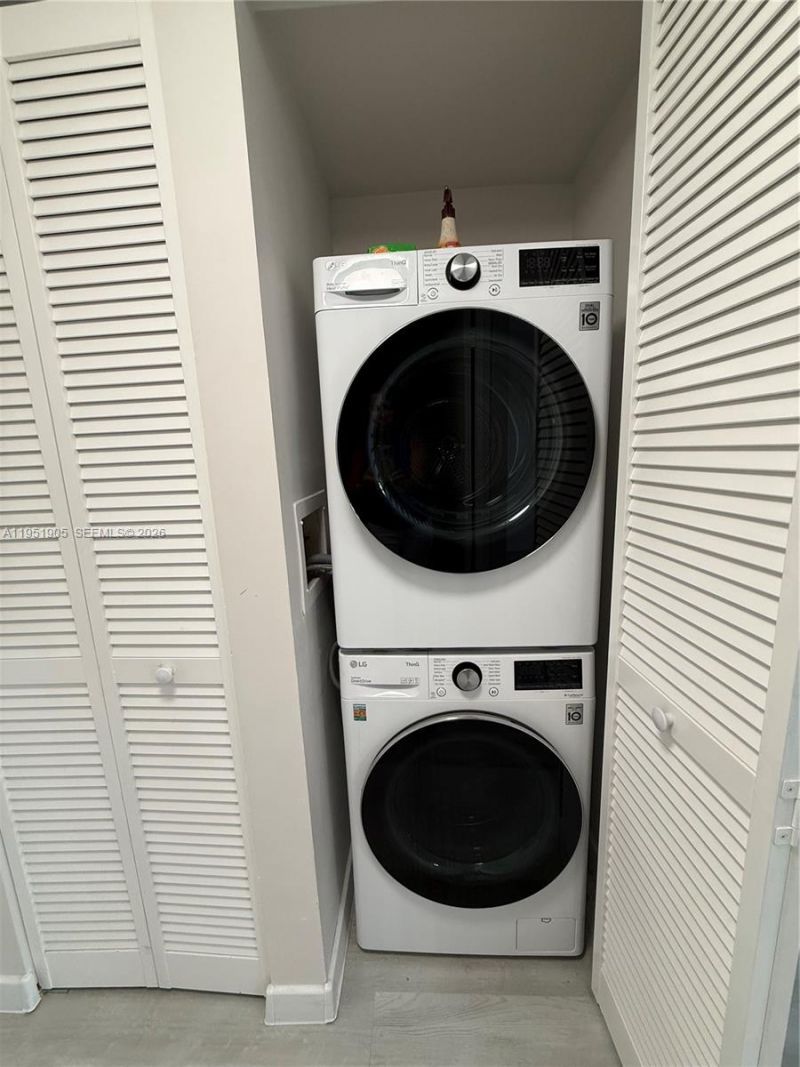 290 174th St, Unit 714, Sunny Isles Beach, FL 33160 Photo