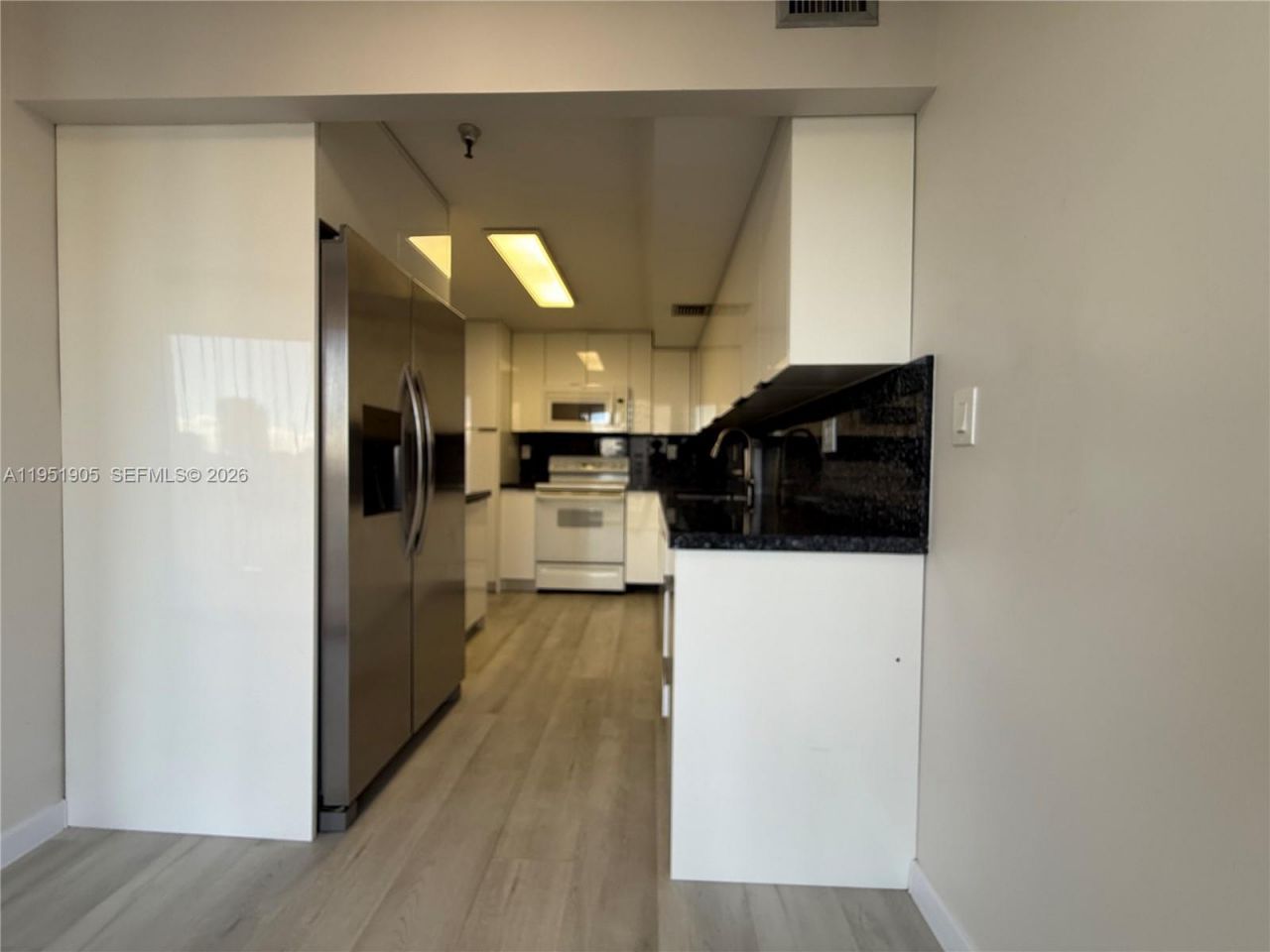 290 174th St, Unit 714, Sunny Isles Beach, FL 33160 Photo