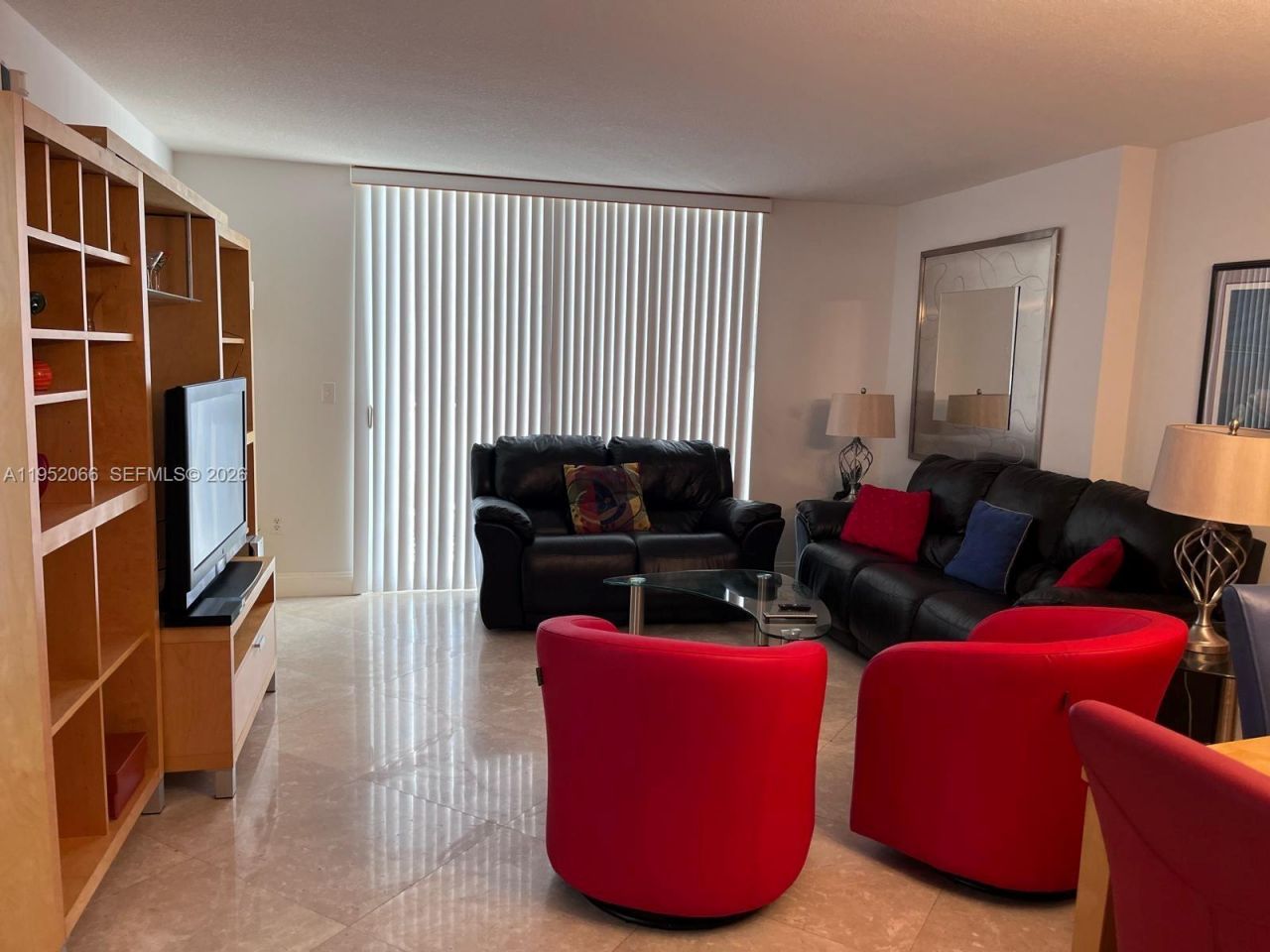 1200 Brickell Bay Dr, Unit 3921, Miami, FL 33131 Photo