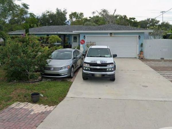 1526 NE 4th Terrace , Cape Coral, FL 33909