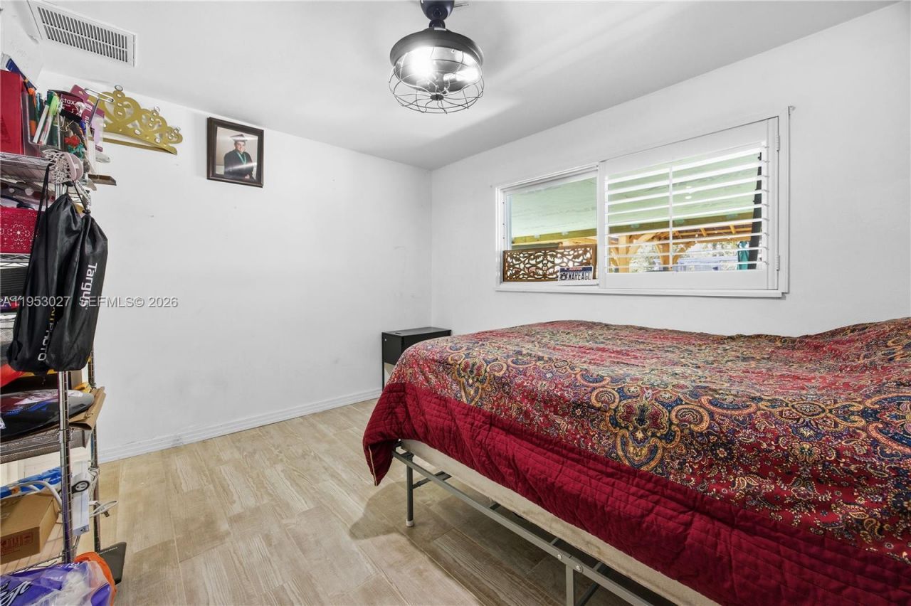 1526 NE 4th Terrace, Cape Coral, FL 33909 Photo