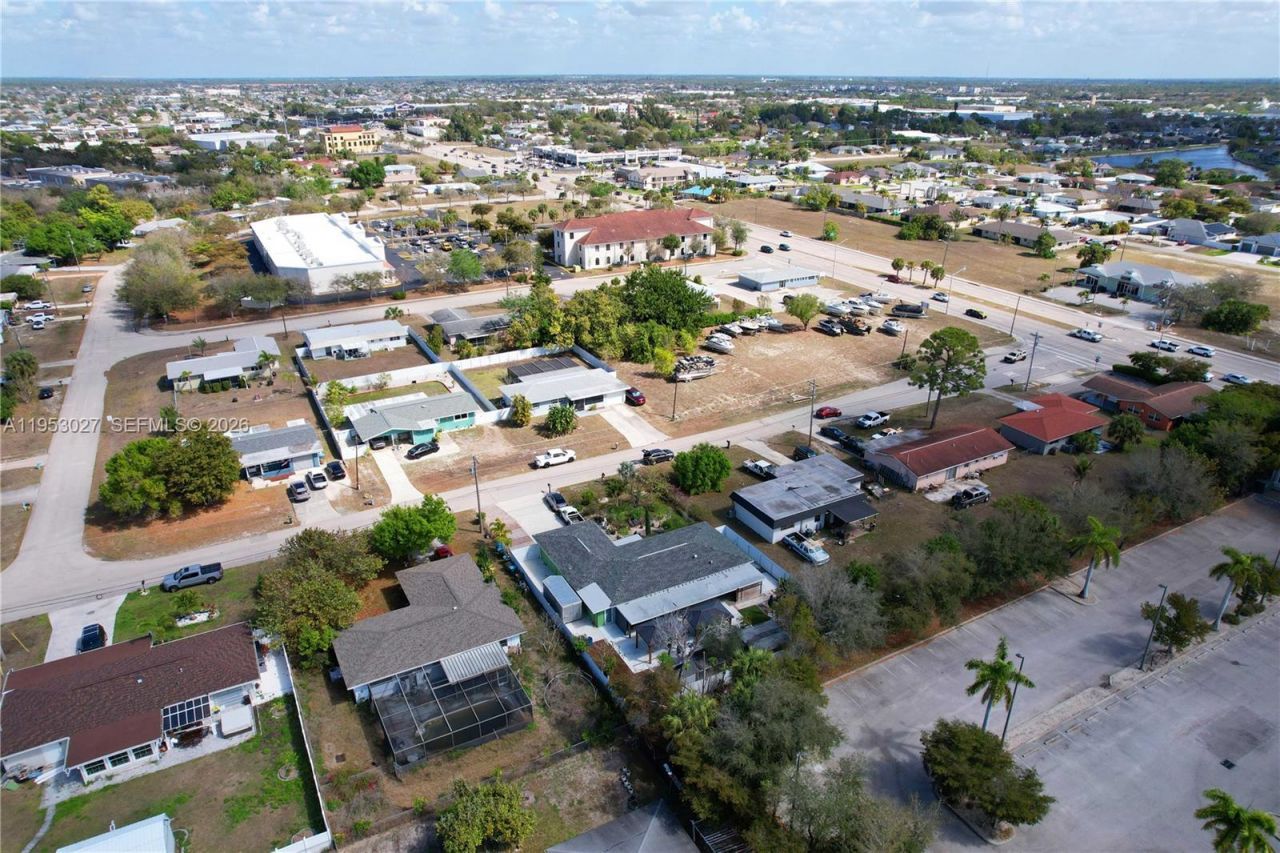 1526 NE 4th Terrace, Cape Coral, FL 33909 Photo