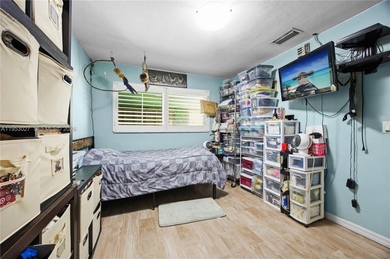 1526 NE 4th Terrace, Cape Coral, FL 33909 Photo