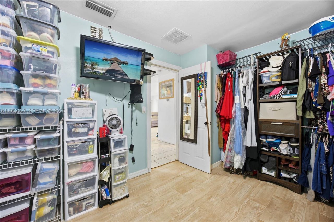 1526 NE 4th Terrace, Cape Coral, FL 33909 Photo