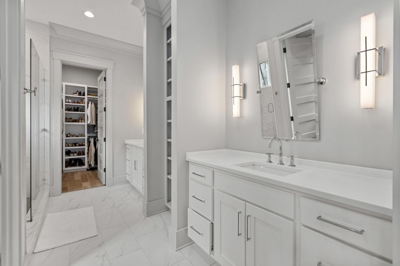 680 Atlantic Street Photo 27