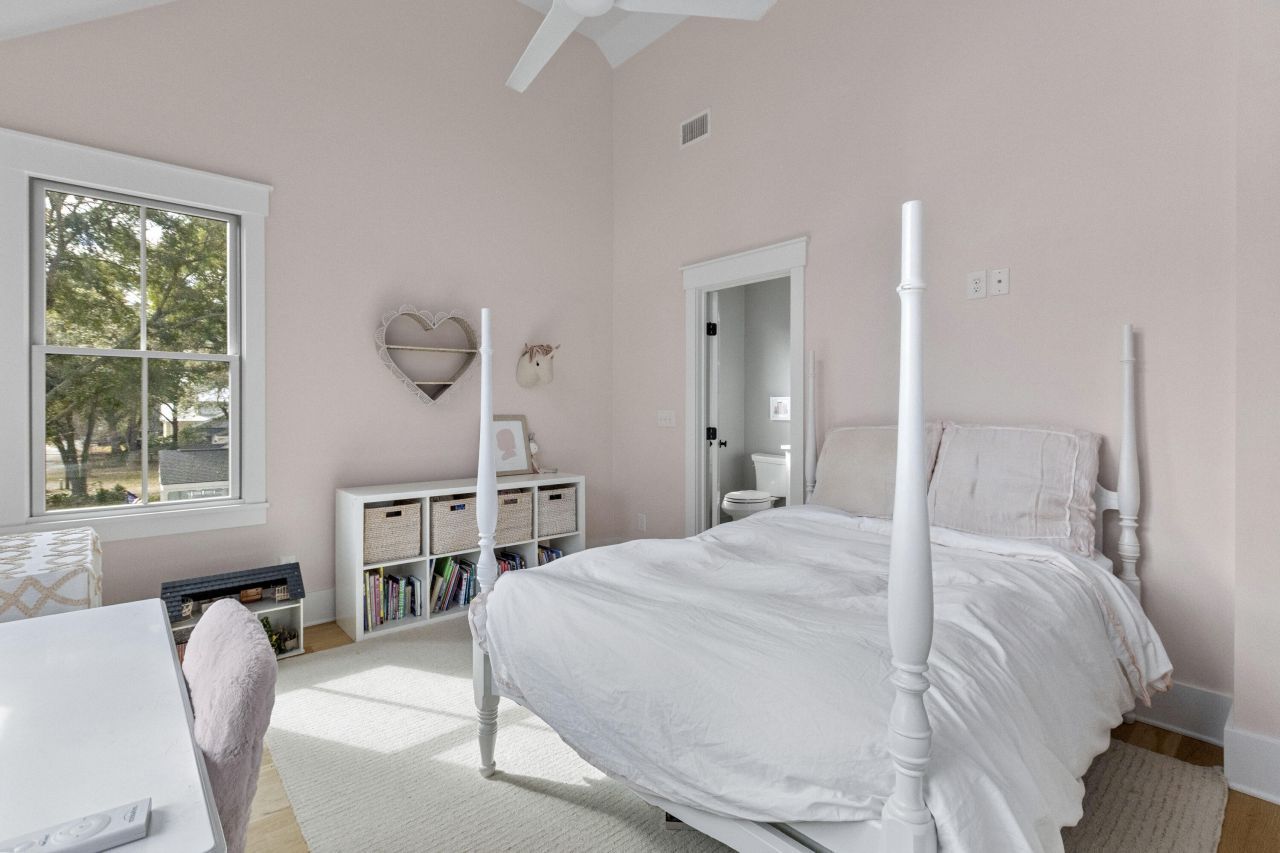 680 Atlantic Street Photo 30