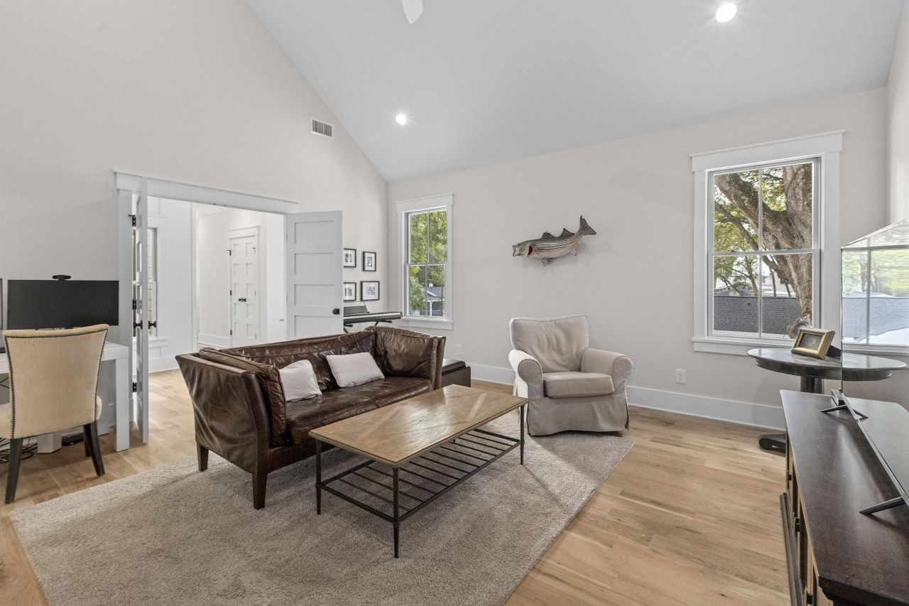 680 Atlantic Street Photo 42