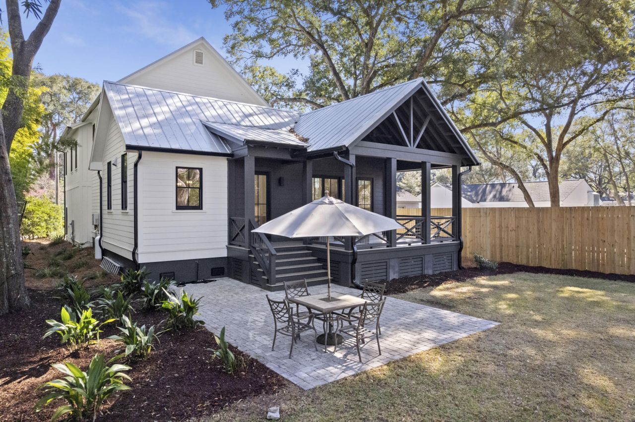 680 Atlantic Street Photo 46