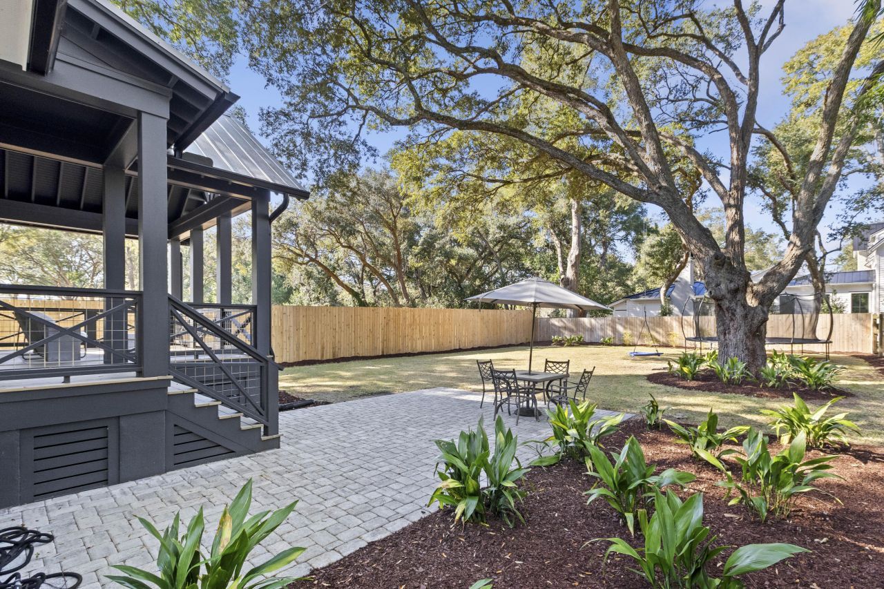 680 Atlantic Street Photo 54