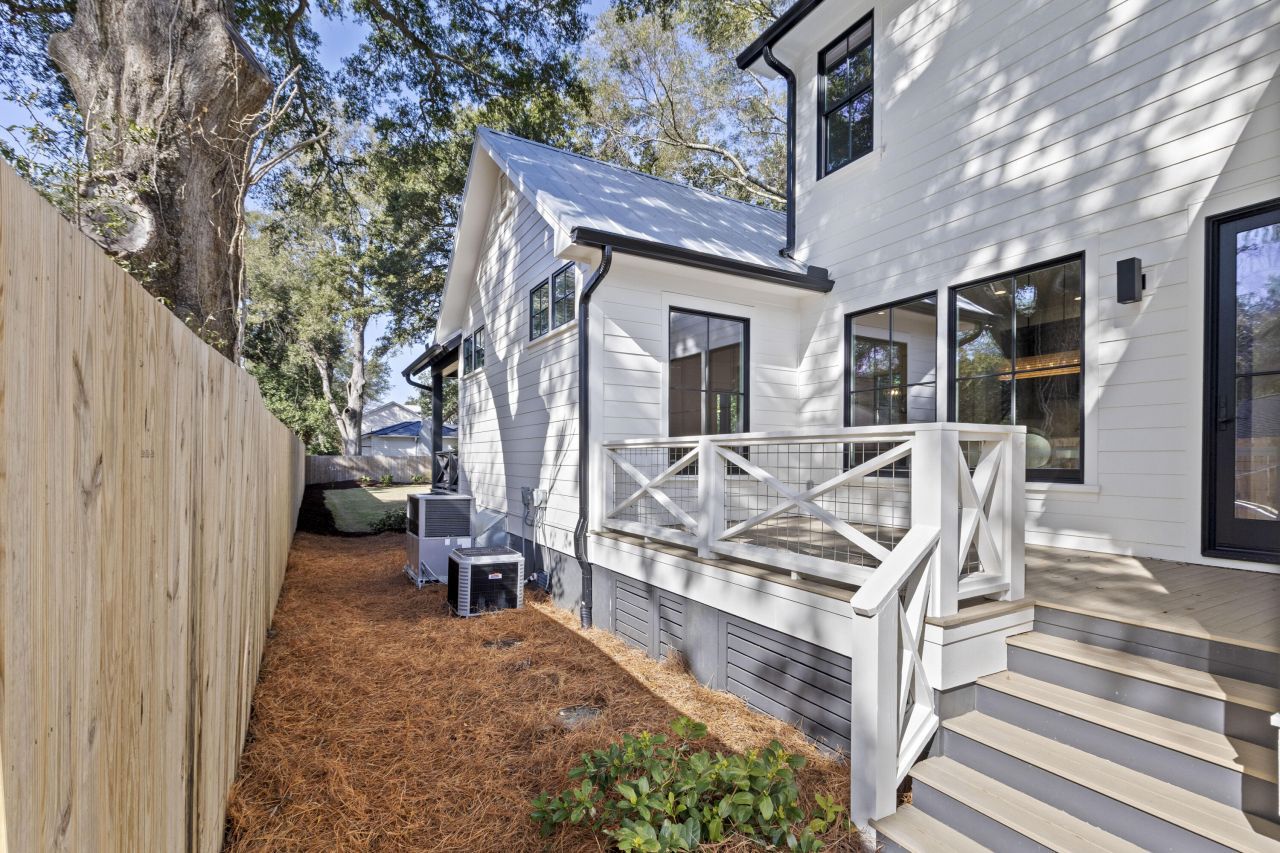 680 Atlantic Street Photo 57