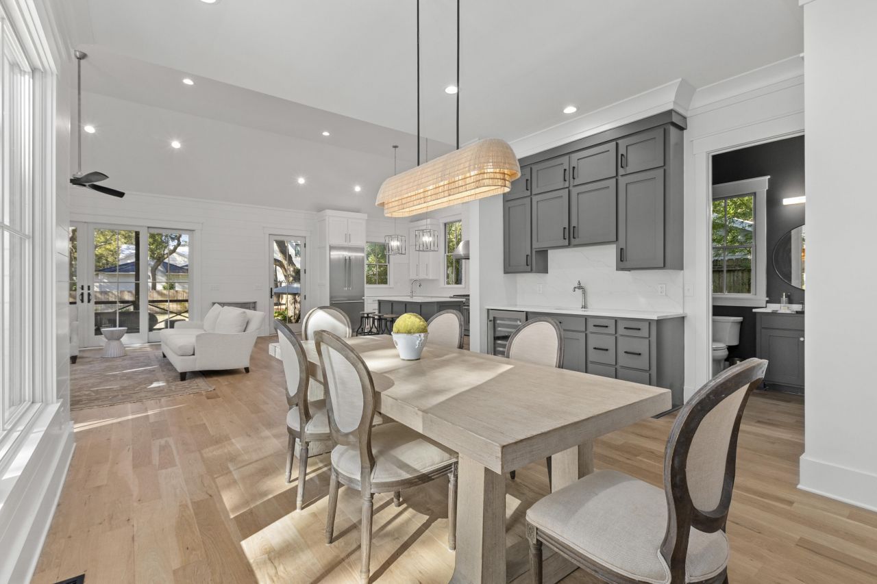 680 Atlantic Street Photo 6