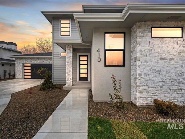 410 W Sand Dune Ln, Boise, ID 83702