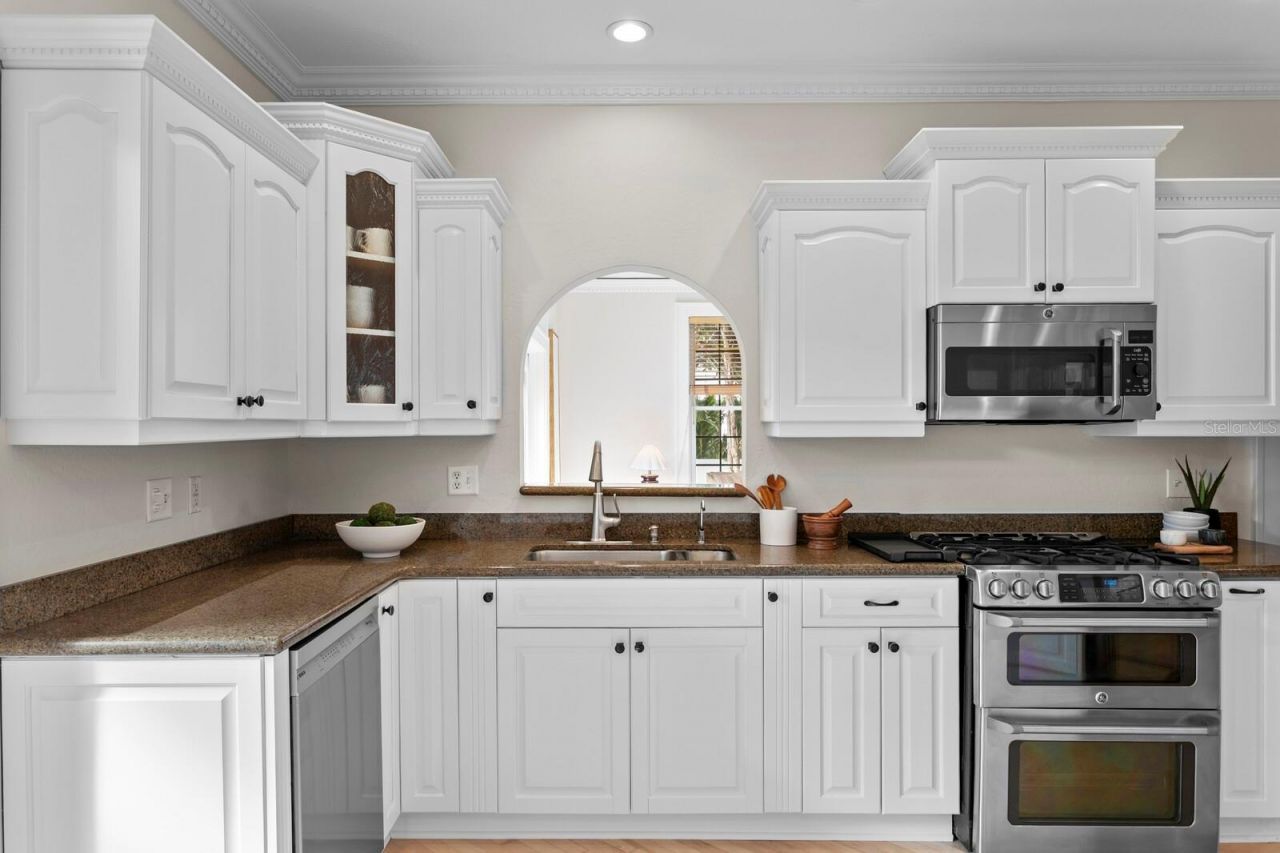 446 13th Avenue Ne, Saint Petersburg, FL 33704 Photo