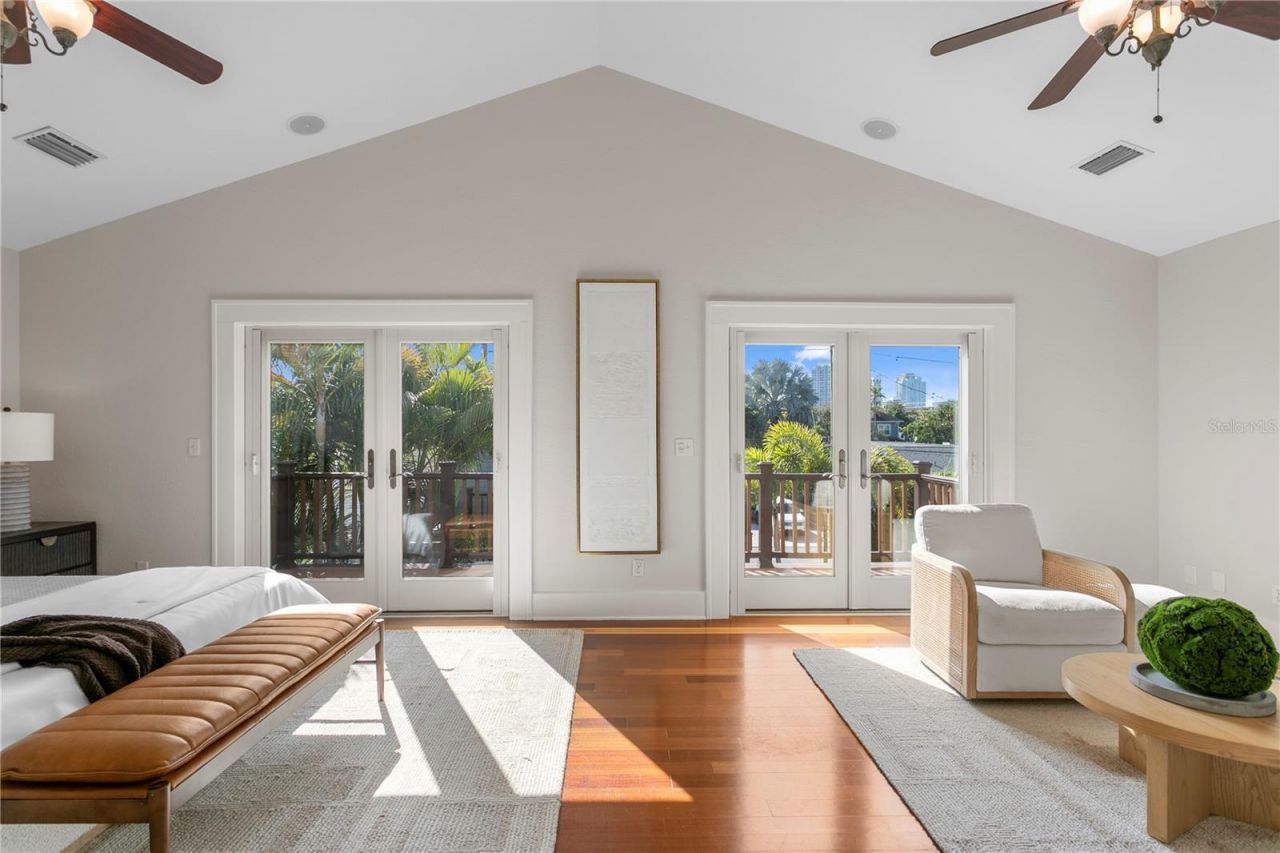 446 13th Avenue Ne, Saint Petersburg, FL 33704 Photo