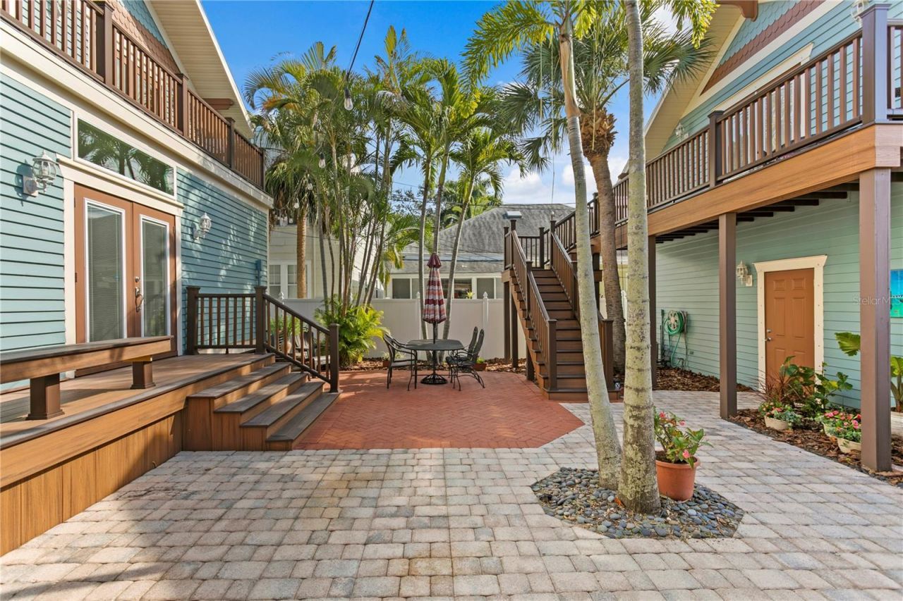 446 13th Avenue Ne, Saint Petersburg, FL 33704 Photo