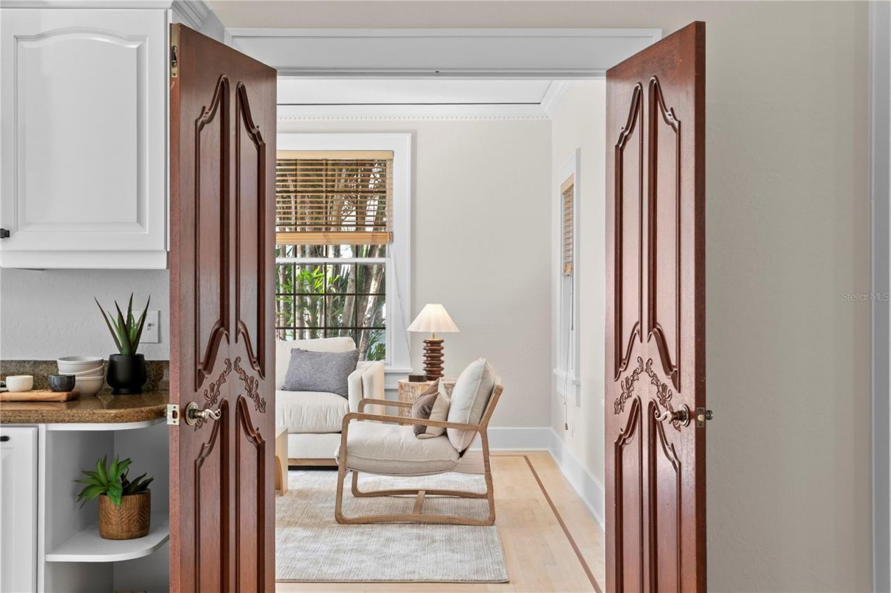 446 13th Avenue Ne, Saint Petersburg, FL 33704 Photo